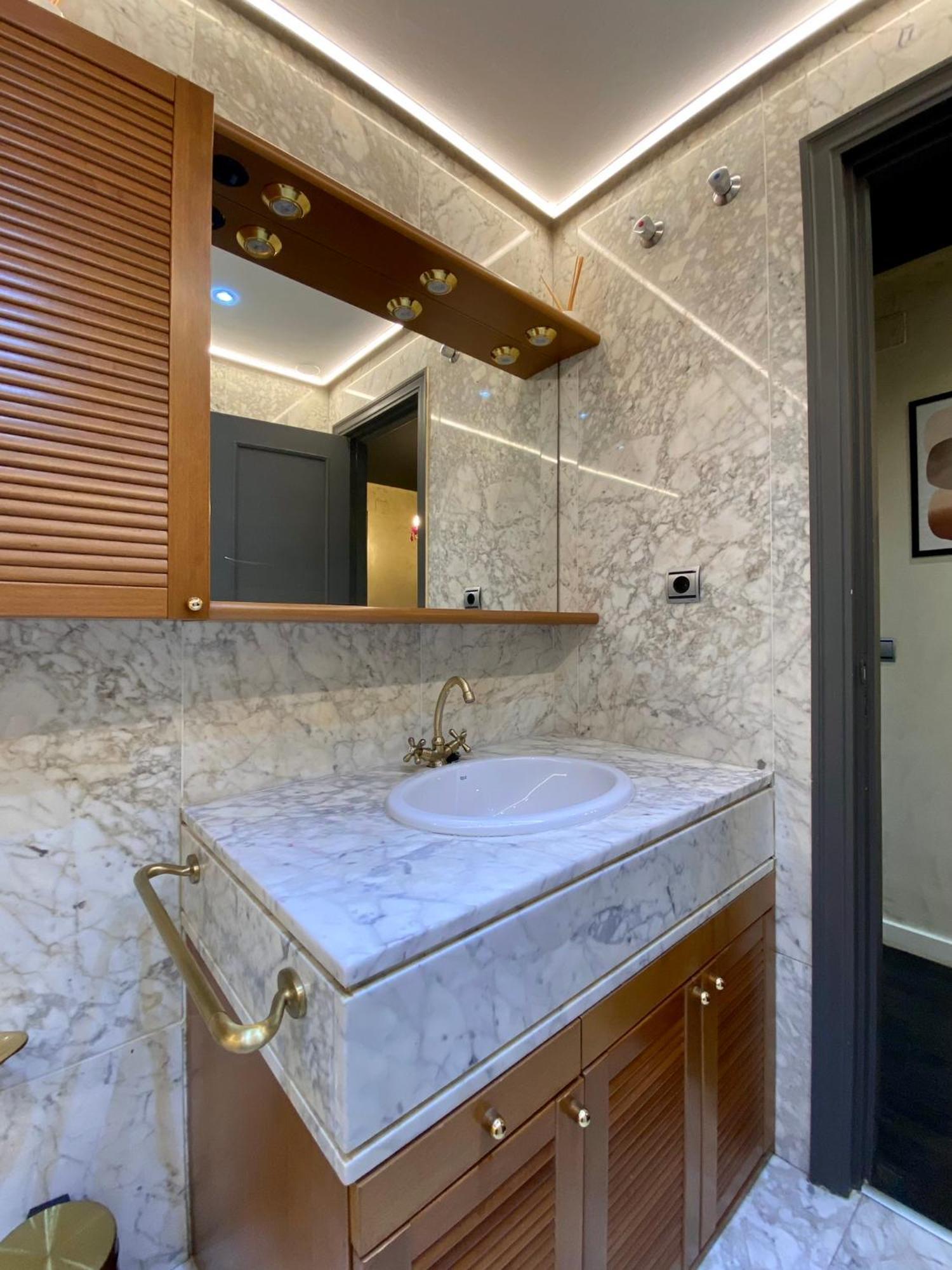 Misericorde Ii By Aroom - Vut Le 971 Apartament